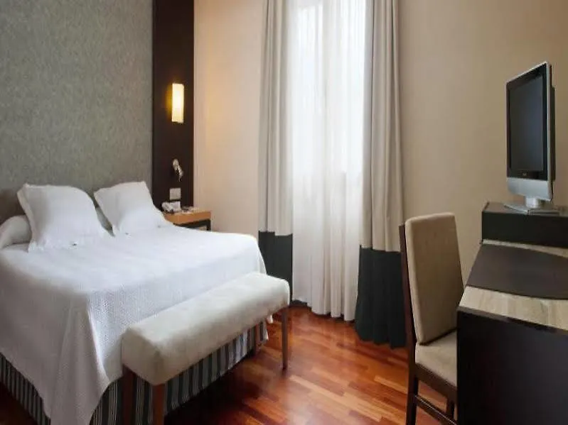 Nh Barcelona Stadium Hotel