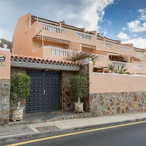 https://las-vistas-beach.in-canary-islands.com
