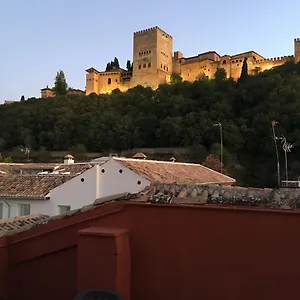 apartamentos-turisticos-vista-alhambra.es-andalucia.com/